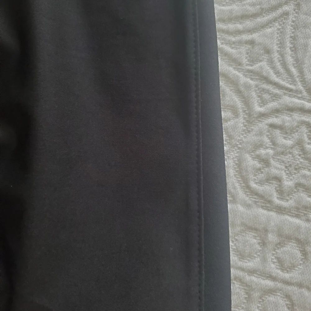 White House Black Market Elegant Black Sleeveless Top - Picture 5 of 6